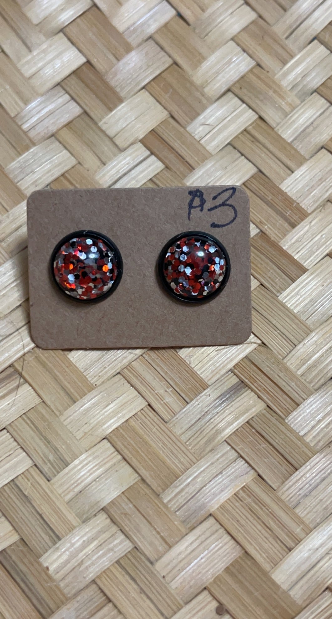 Red and Black Glitter Stud*